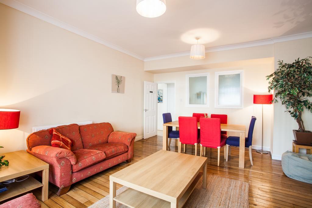 1 Fitzhamon Embankment Apartments Opposite Principality Stadium - Free Parking Nearby - Long Stay Offer - Newly Redecorated March 2024 Cardiff Room photo